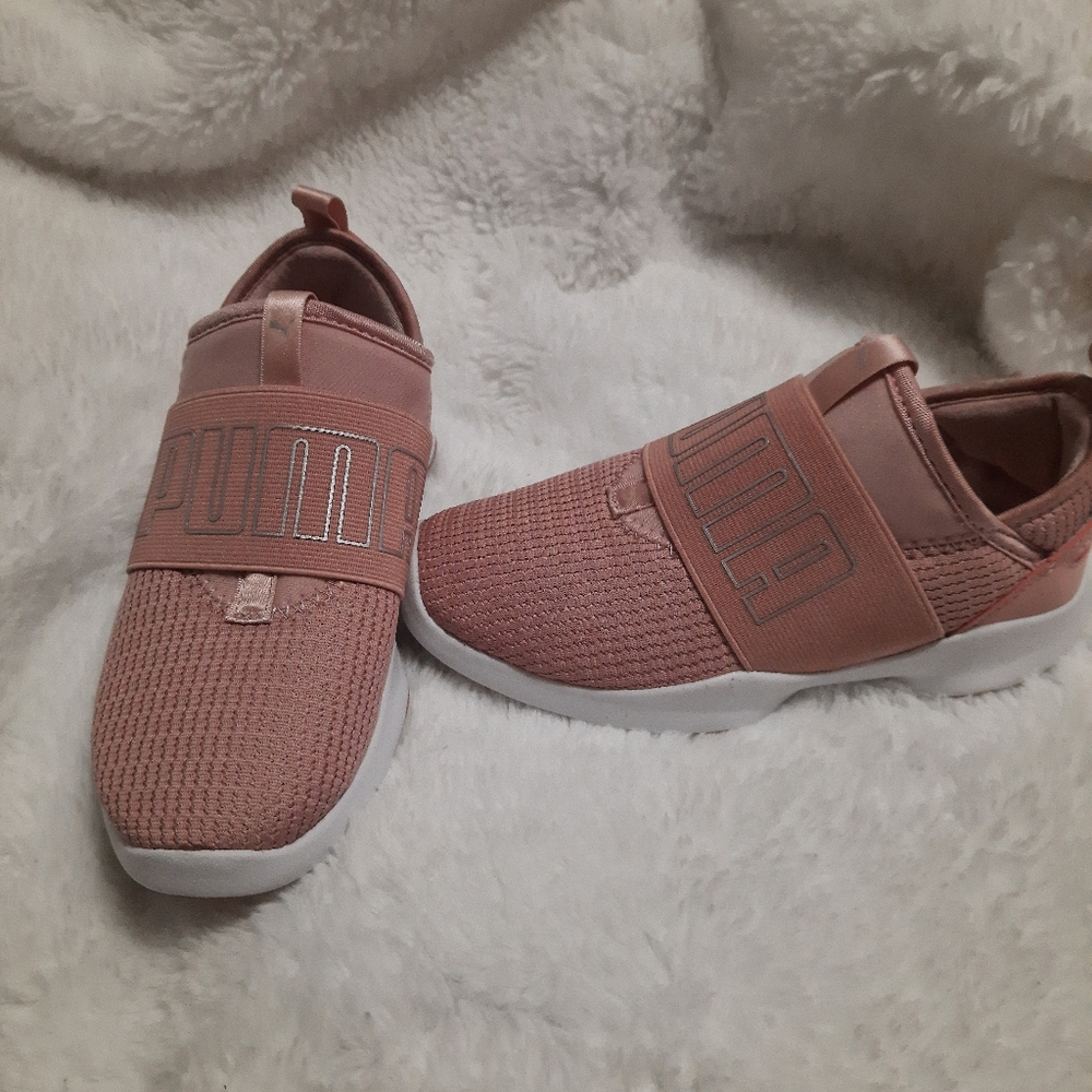 Puma girl sneakers